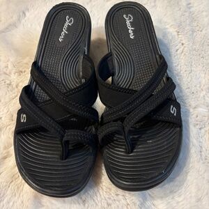 Sketchers sandals